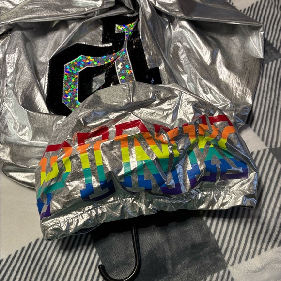 VS Fashion Show Anorak - Picture 5 of 8